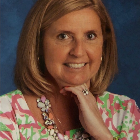 Meet your Posher, Deborah - Picture 4 of 7